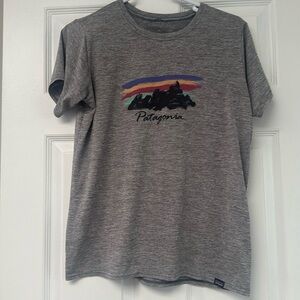 Patagonia Gray T-Shirt Mountain Sunset Capilene Cool Daily UPF medium